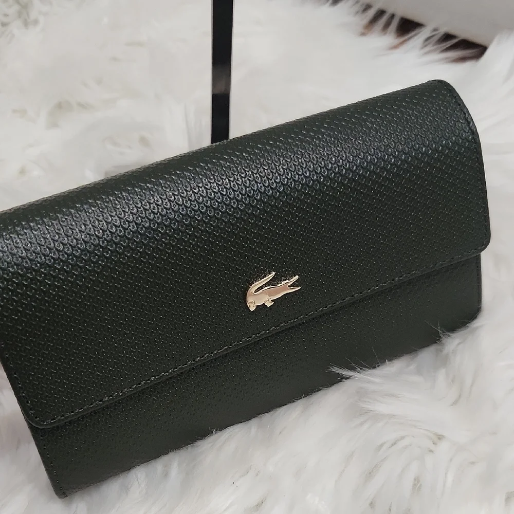 💚▪️Lacoste▪️ Women's Green Chantaco Continental Split Cow Leather Wallet